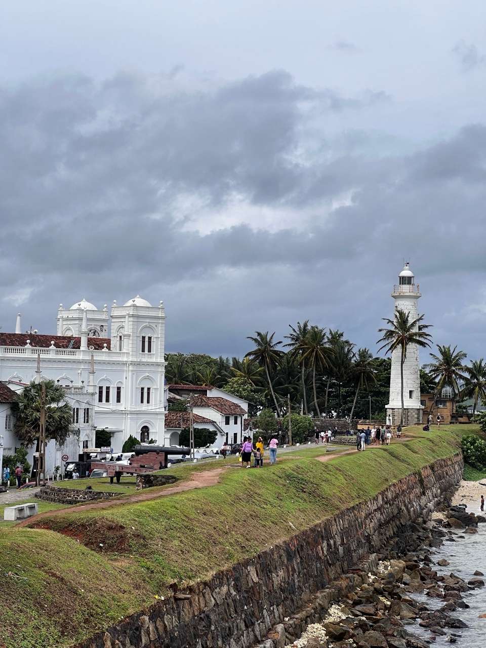 Galle Fort lighthouse with Dutch colonial architecture - best tours in Galle, Sri Lanka